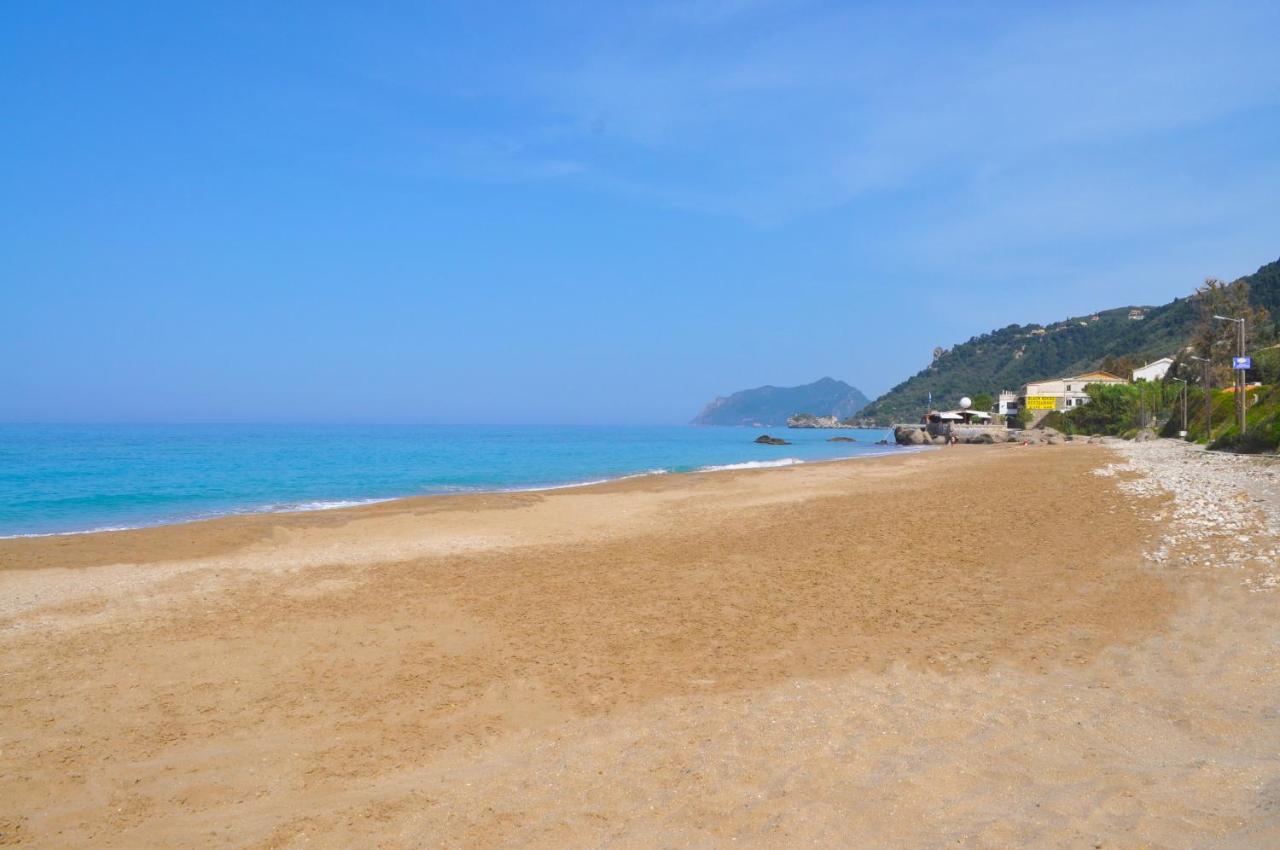 Natalia Apartment B With Panoramic Sea Views Of Agios Gordios Bay Exteriér fotografie