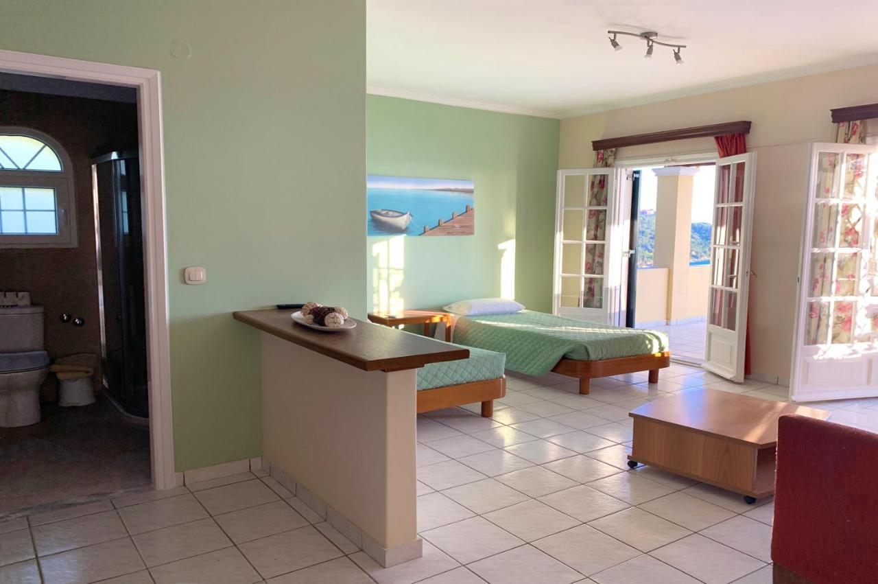 Natalia Apartment B With Panoramic Sea Views Of Agios Gordios Bay Exteriér fotografie